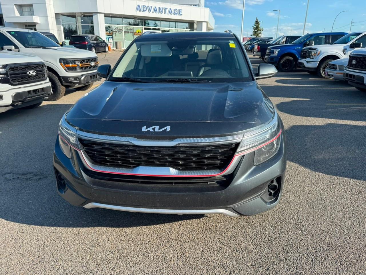 Gray 2022 Kia Seltos SUV / Crossover All-Wheel Drive Continuously Variable Transmission