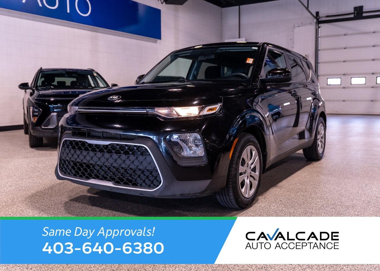 Black 2020 Kia Soul SUV / Crossover Front-Wheel Drive Continuously Variable Transmission