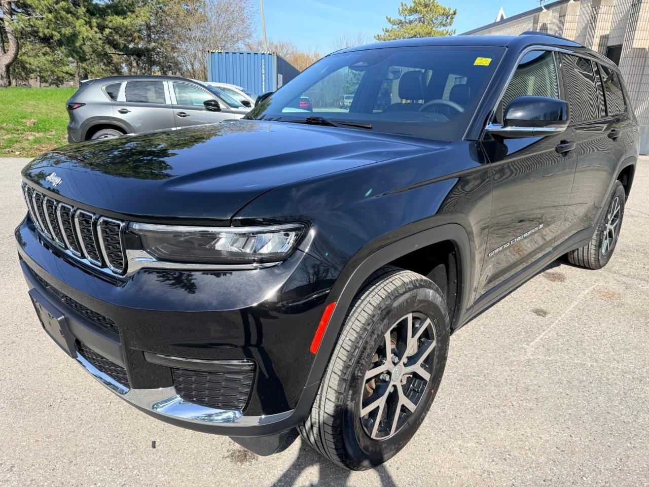 Black 2025 Jeep Grand Cherokee L SUV / Crossover Four-Wheel Drive 8-Speed Automatic