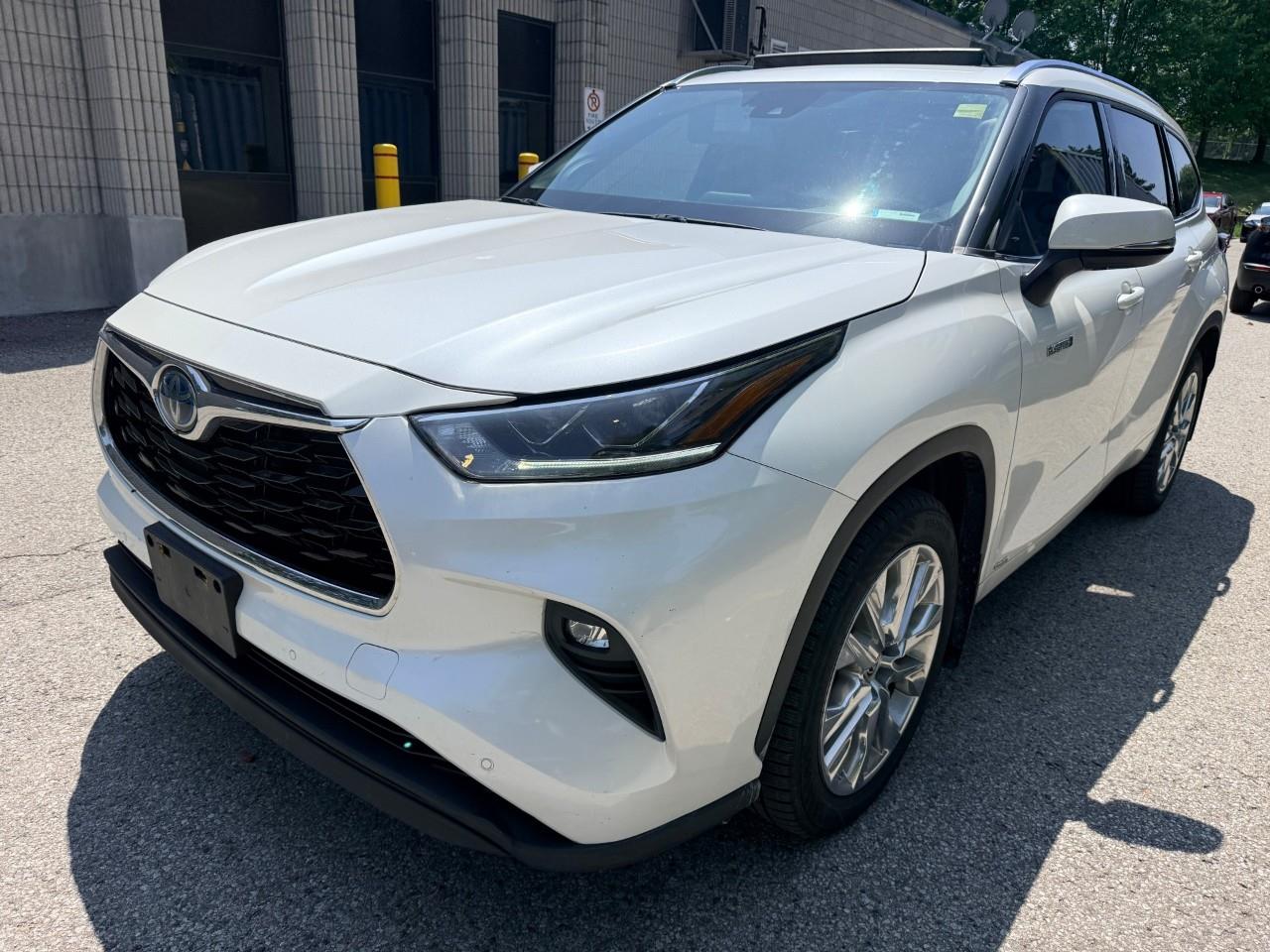 White 2021 Toyota Highlander Hybrid SUV / Crossover All-Wheel Drive Continuously Variable Transmission