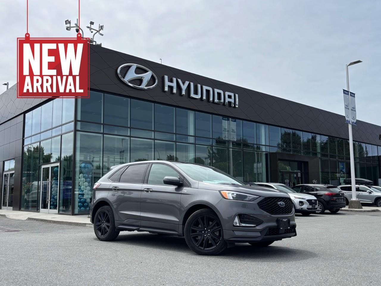 Gray 2022 Ford Edge SUV / Crossover All-Wheel Drive 8-Speed Automatic