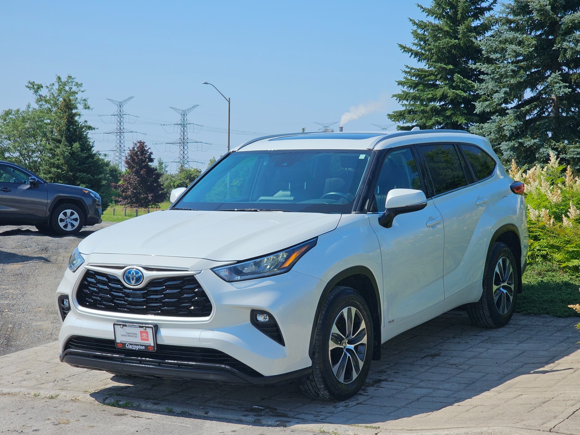 White 2023 Toyota Highlander Hybrid SUV / Crossover All-Wheel Drive Continuously Variable Transmission
