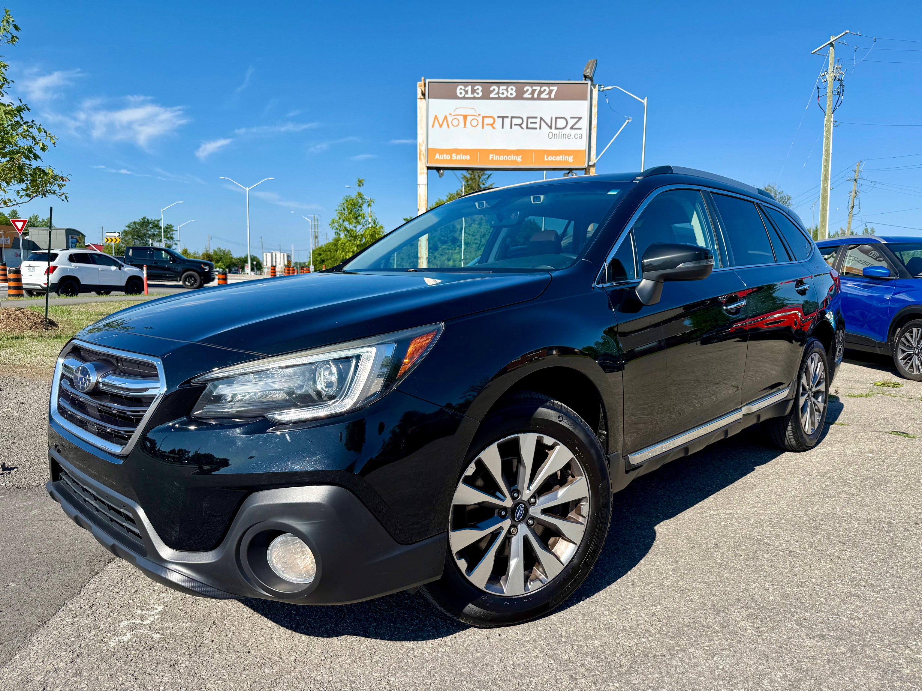 Gray 2018 Subaru Outback Wagon  Continuously Variable Transmission