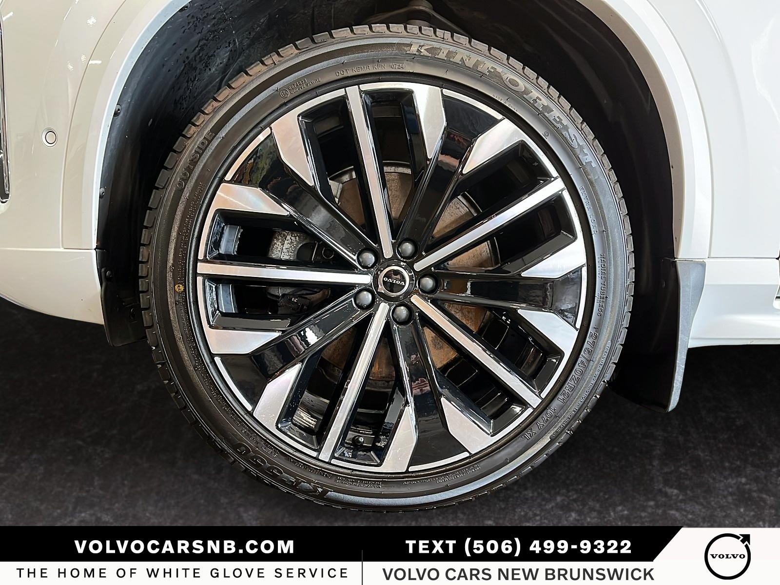 2026 Volvo XC90 B6 Plus Bright Theme