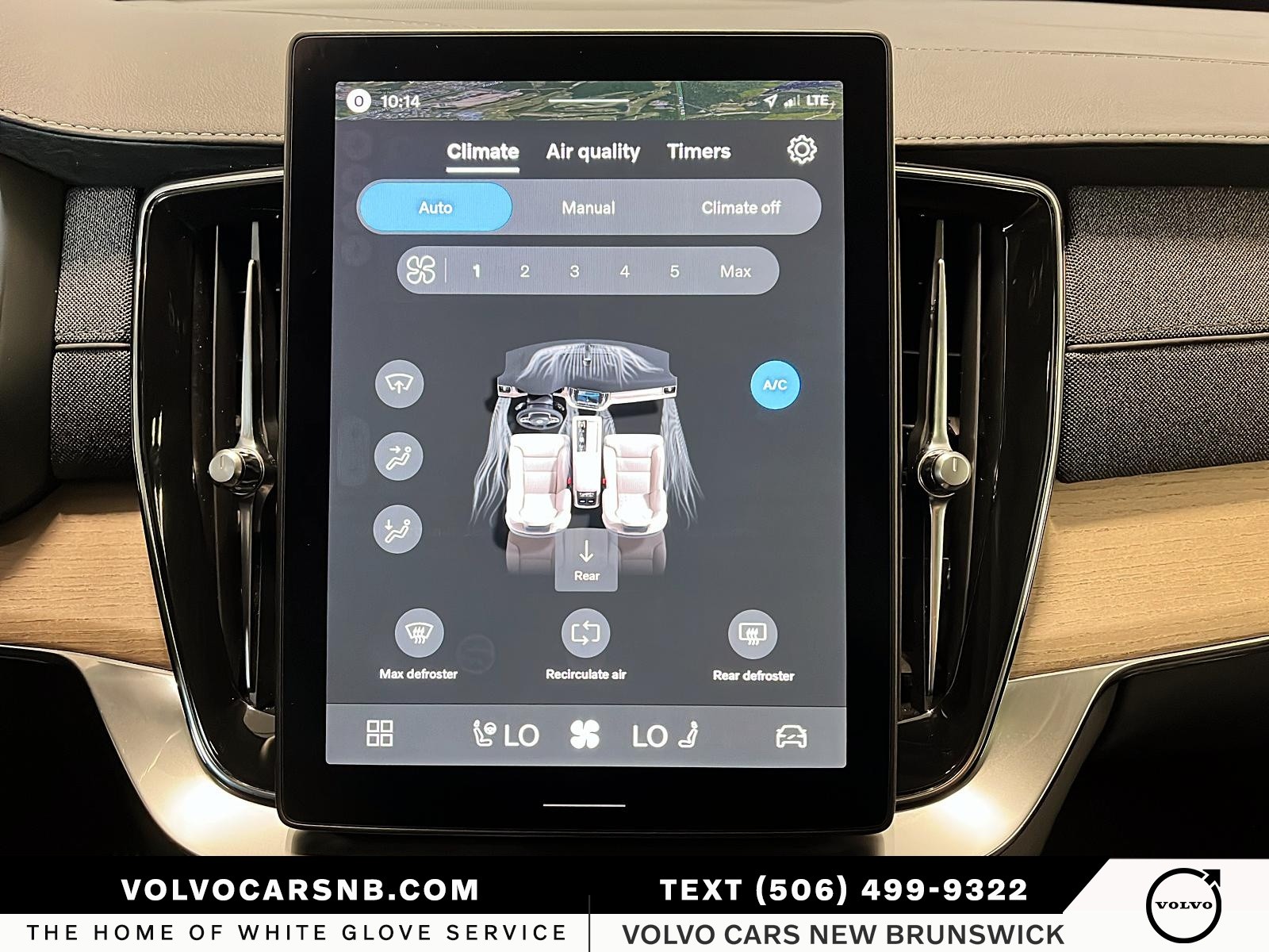 2026 Volvo XC90 B6 Plus Bright Theme