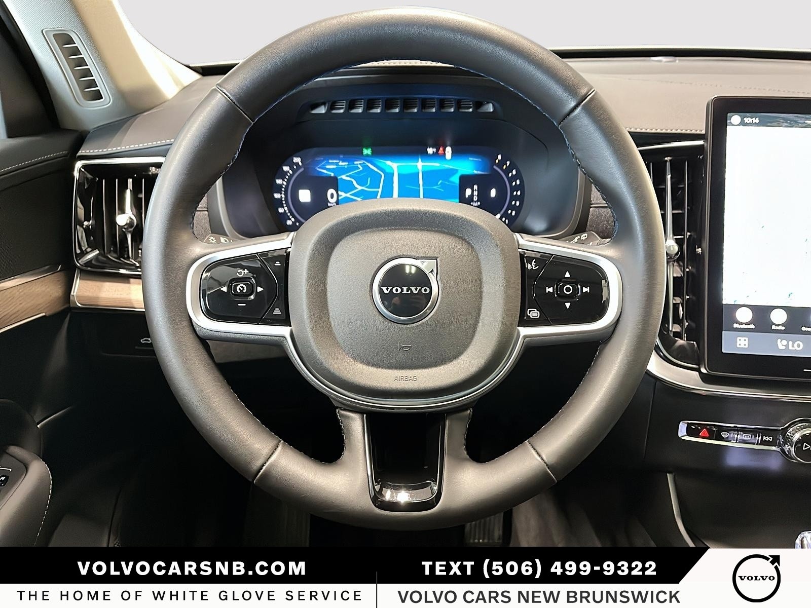 2026 Volvo XC90 B6 Plus Bright Theme