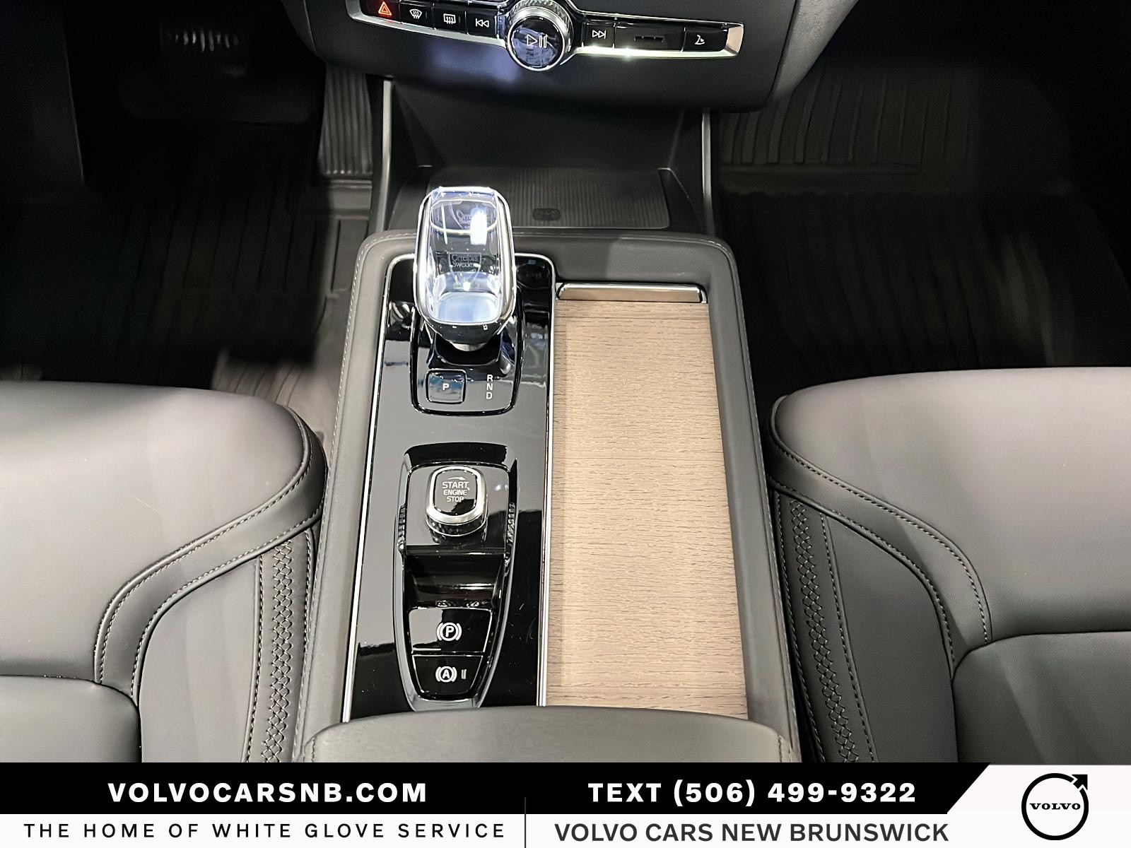 2026 Volvo XC90 B6 Plus Bright Theme