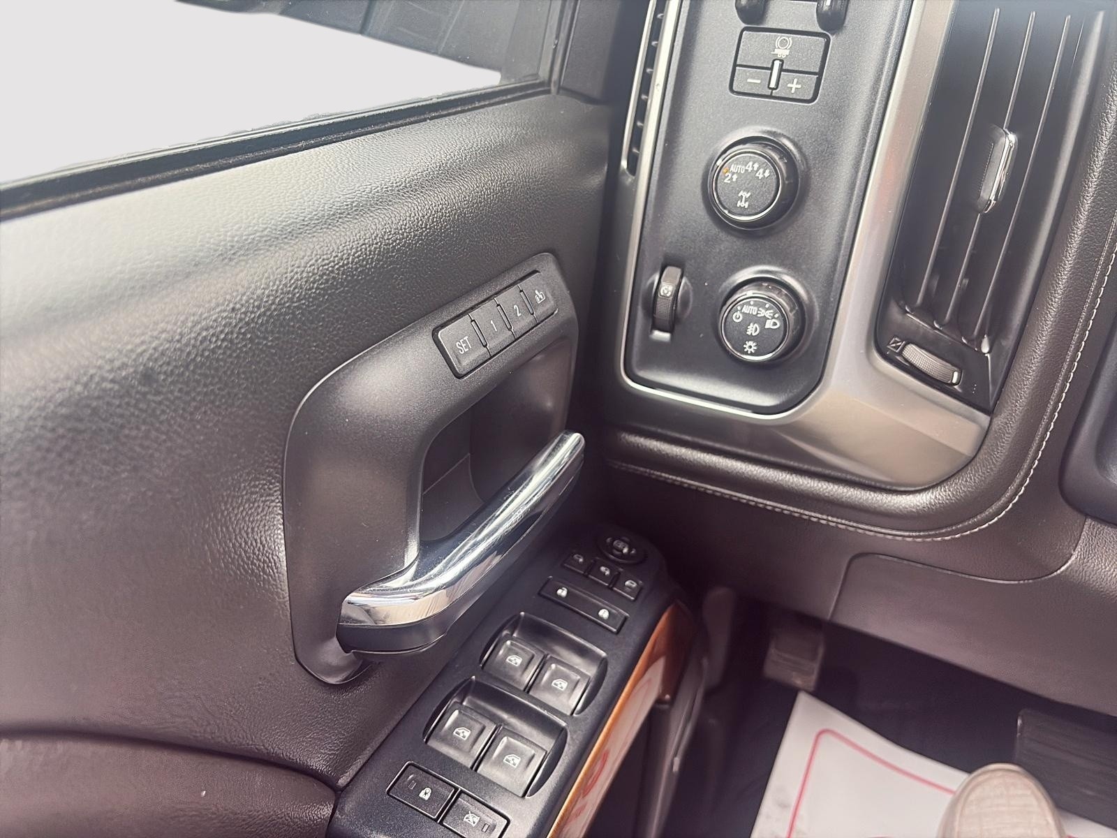 2018 Chevrolet Silverado 1500 2LZ