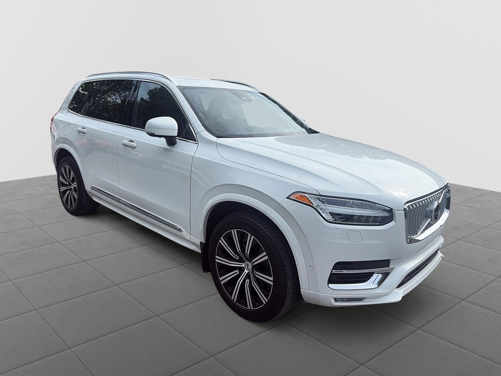2023 Volvo XC90 B6 Plus Bright Theme