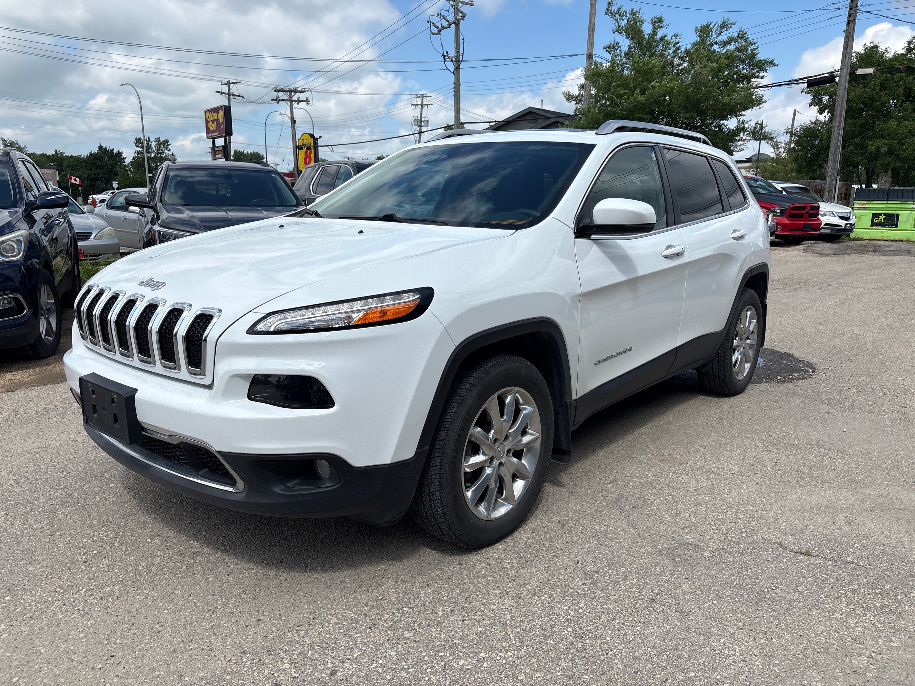 White 2015 Jeep Cherokee SUV / Crossover Four-Wheel Drive 9-Speed Automatic