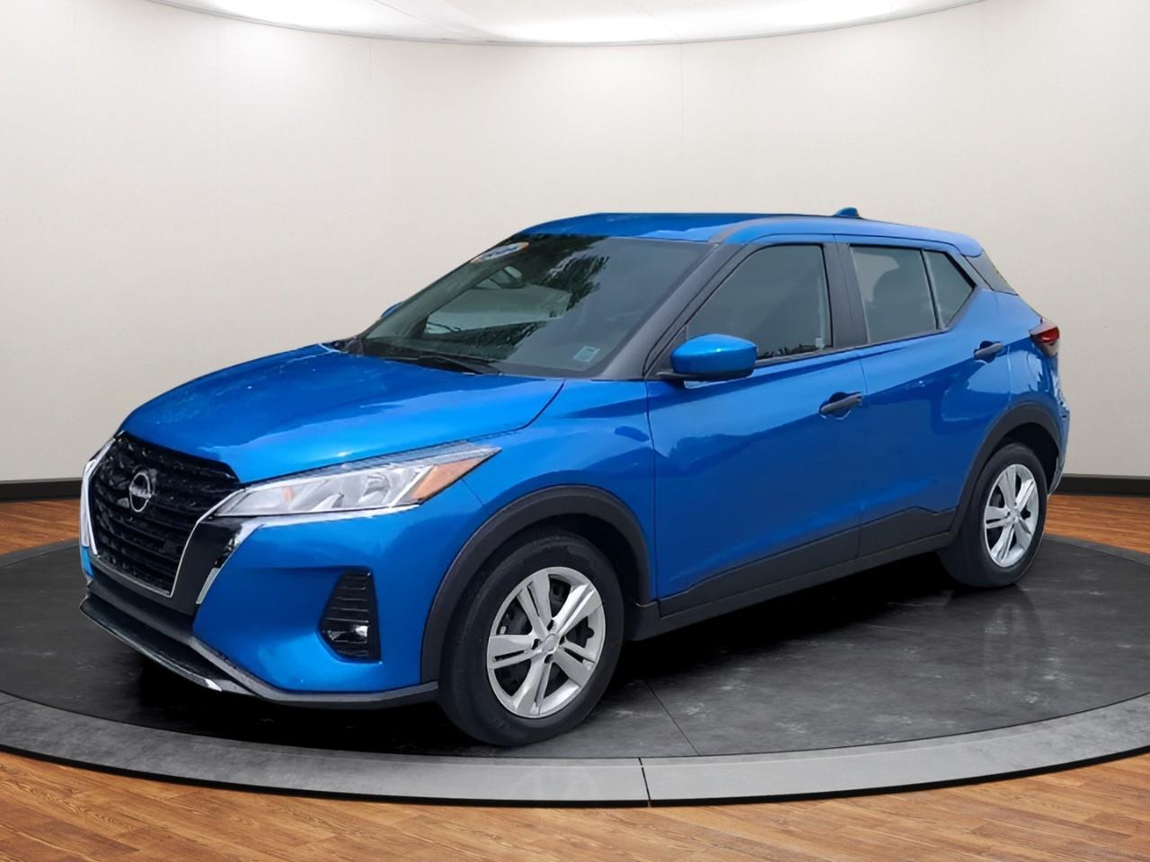 Blue 2024 Nissan Kicks SUV / Crossover Front-Wheel Drive Continuously Variable Transmission