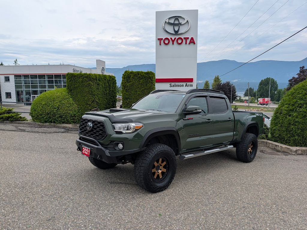 Green 2021 Toyota Tacoma Pickup Truck Four-Wheel Drive 6-Speed Automatic