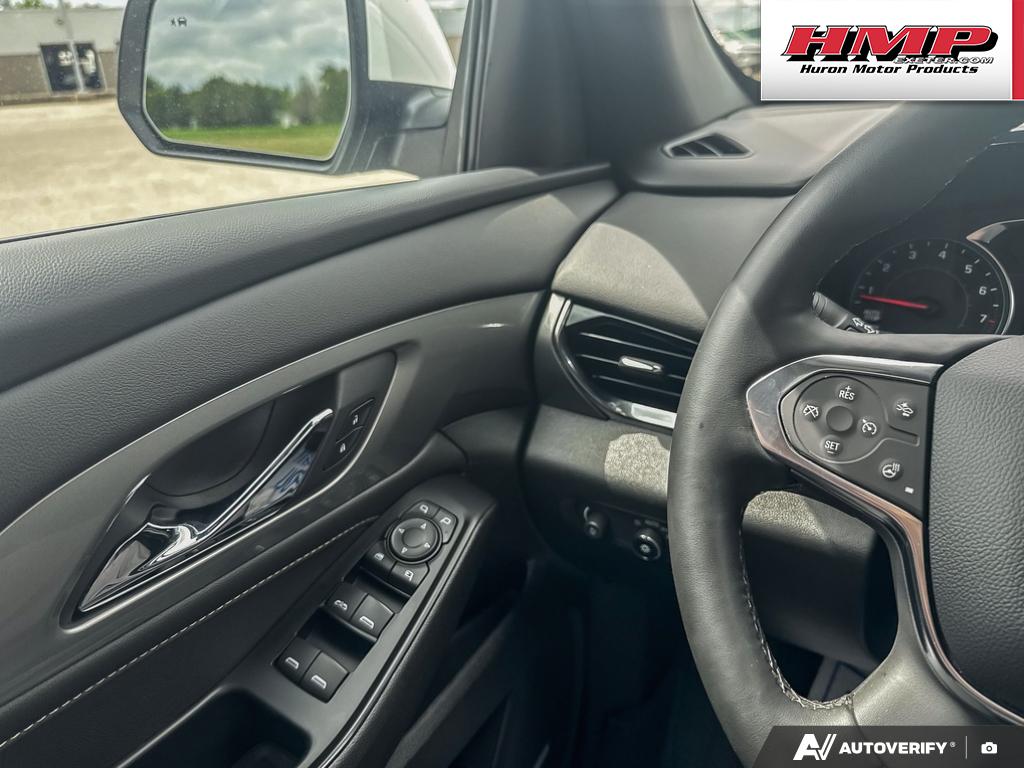 used 2023 Chevrolet Traverse car, priced at $33,985