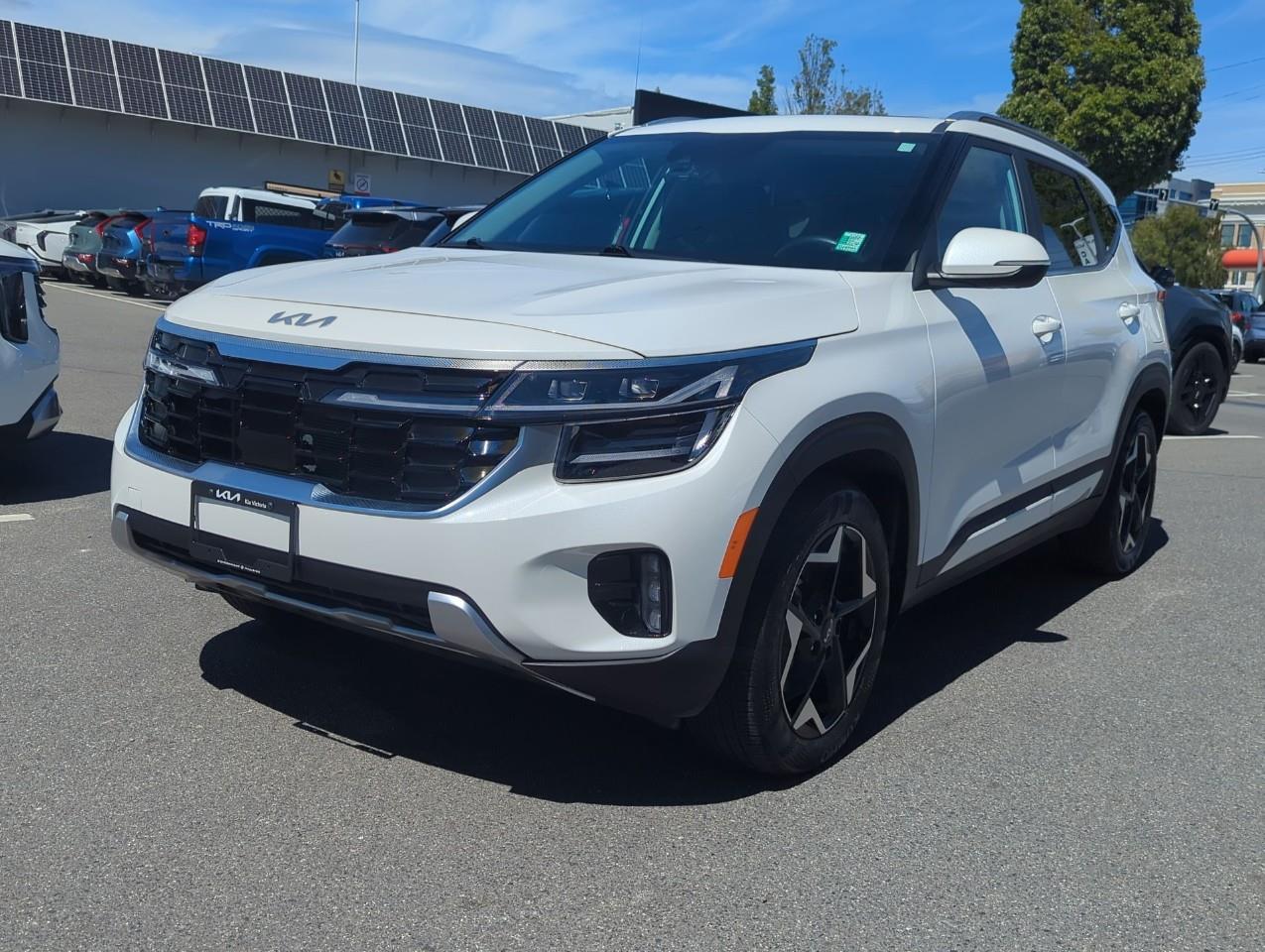 White 2025 Kia Seltos SUV / Crossover Continuously Variable Transmission