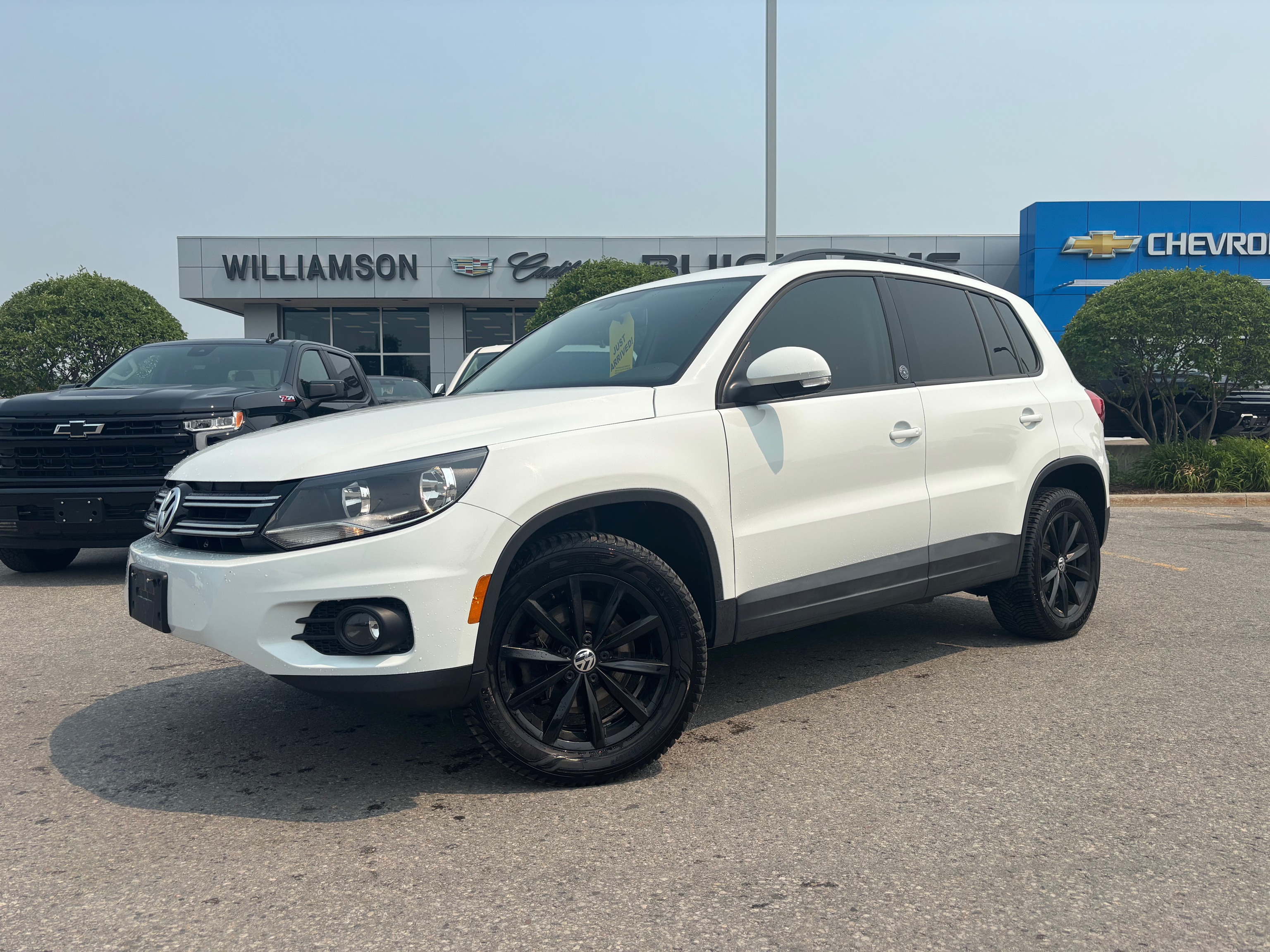 2017 Volkswagen Tiguan SUV / Crossover All-Wheel Drive 6-Speed Automatic