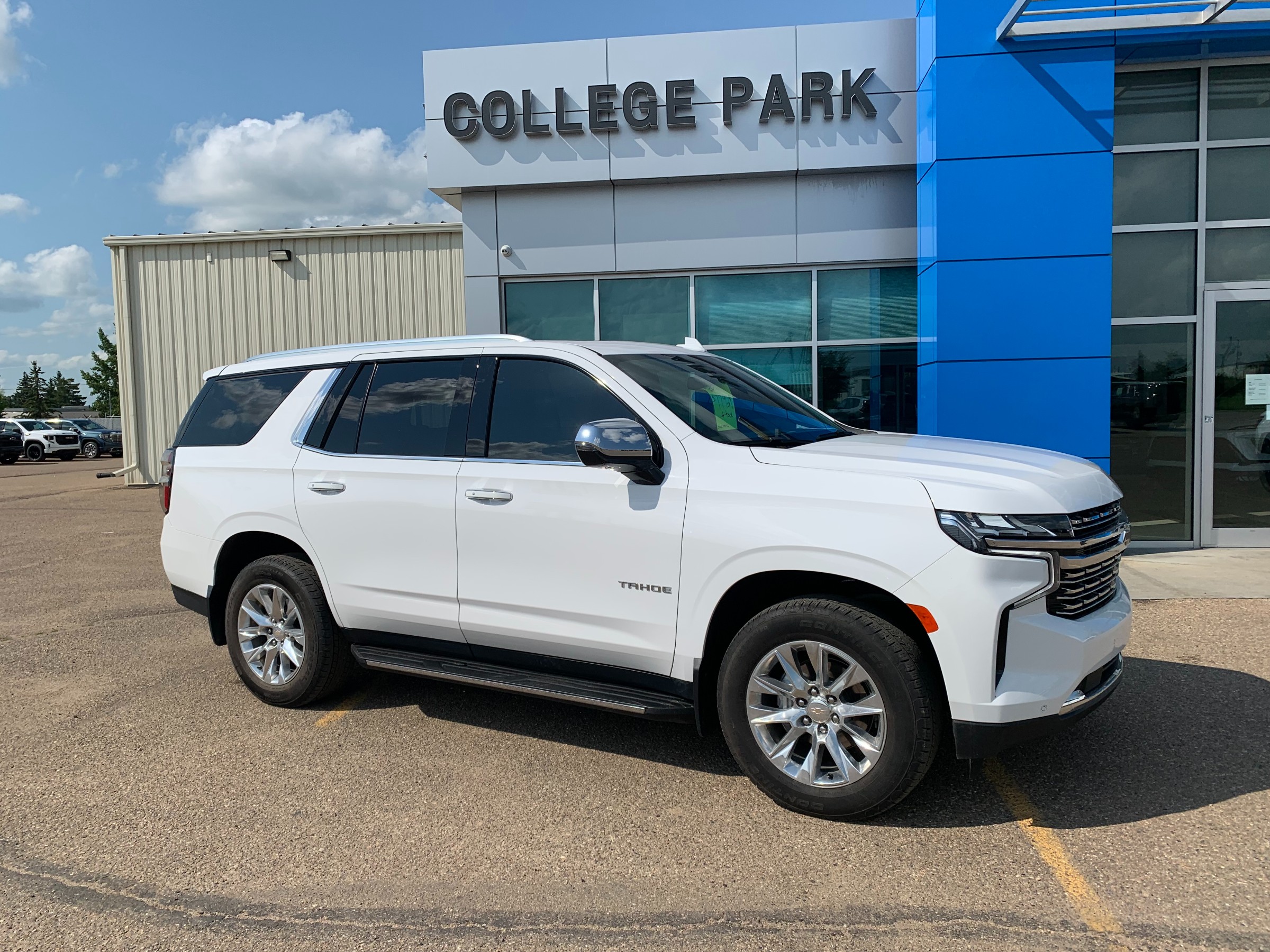 White 2023 Chevrolet Tahoe SUV / Crossover Four-Wheel Drive Automatic