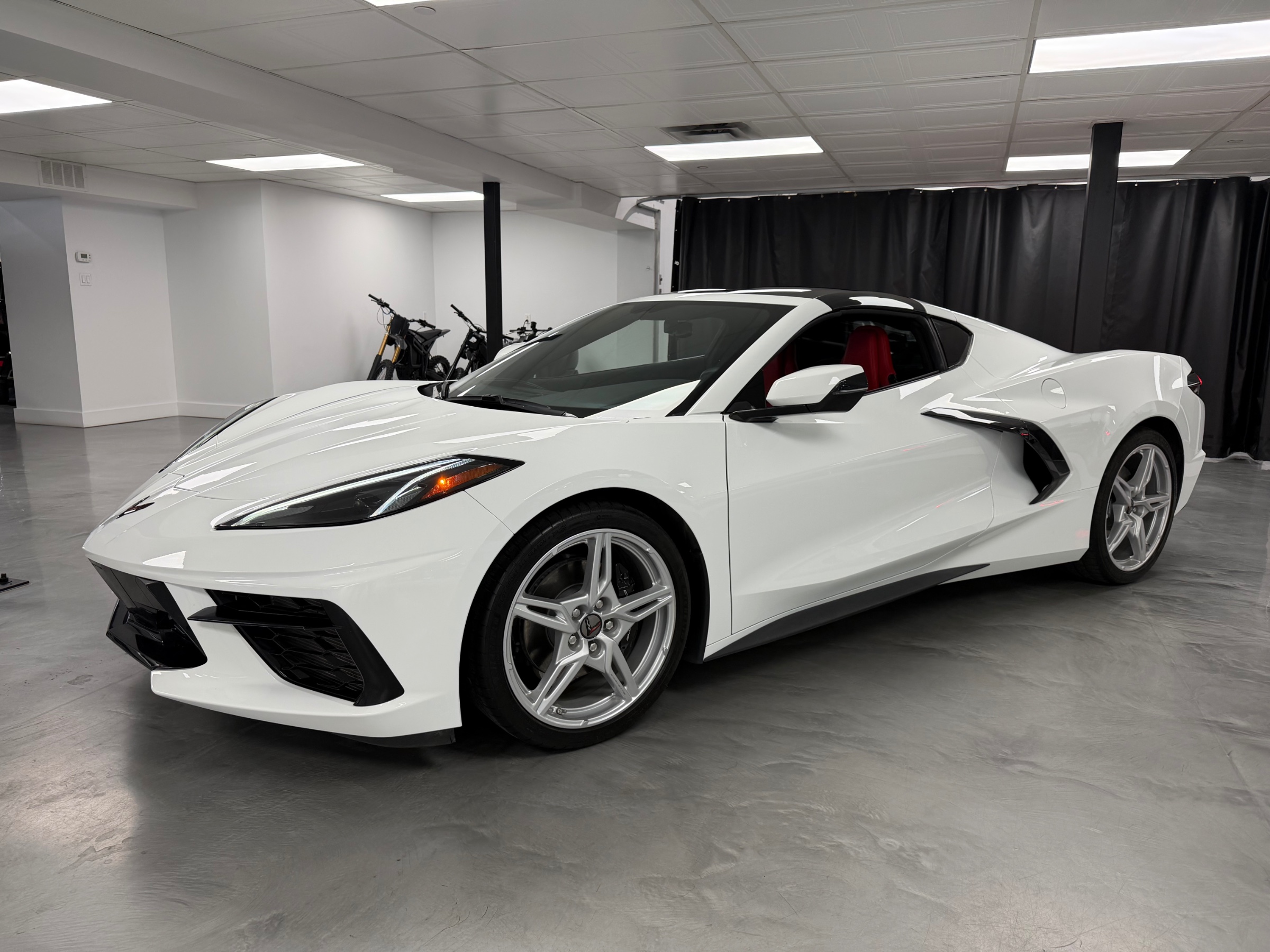 White 2023 Chevrolet Corvette Coupe Rear-Wheel Drive Automatic