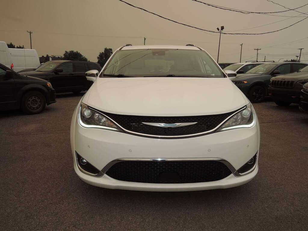 2020 Chrysler Pacifica Hybrid