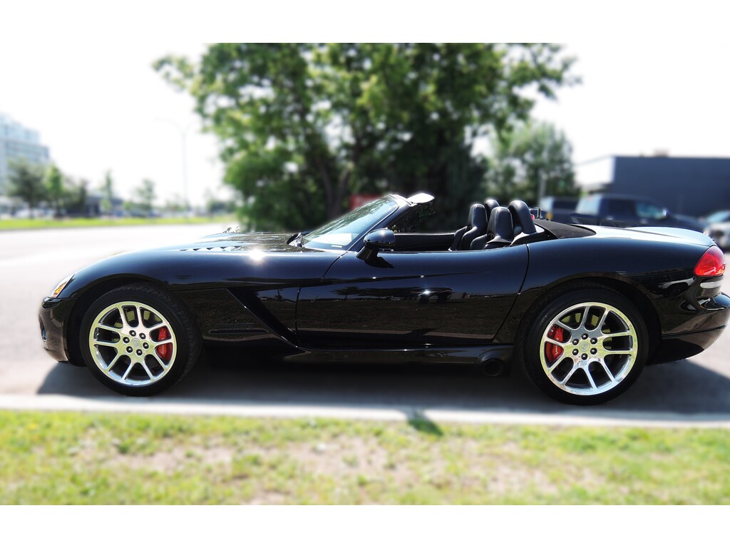 2005 Dodge Viper