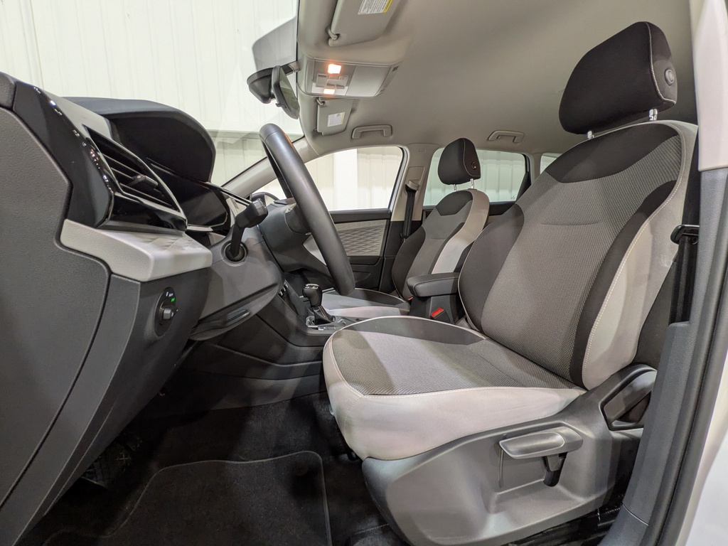 2023 Volkswagen Taos