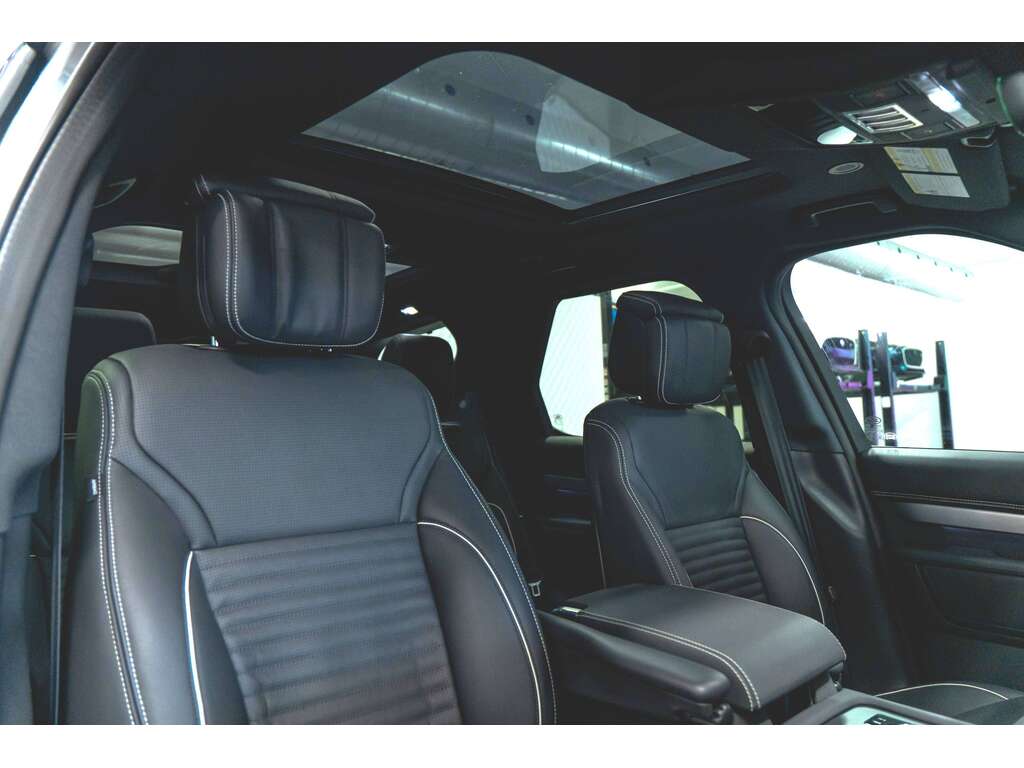 2023 Land Rover Discovery