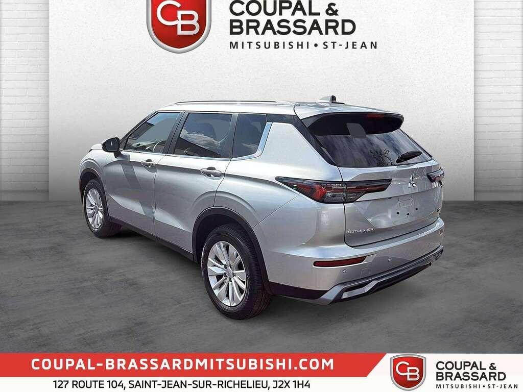 Mitsubishi Outlander 2026