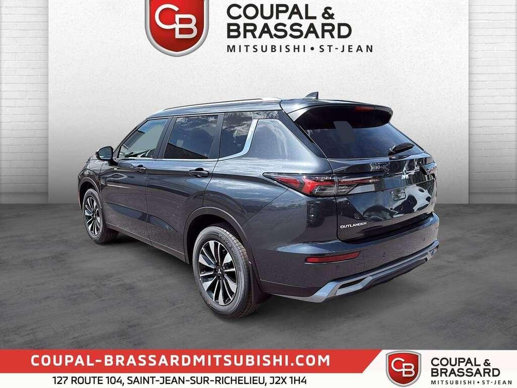 Mitsubishi Outlander 2026