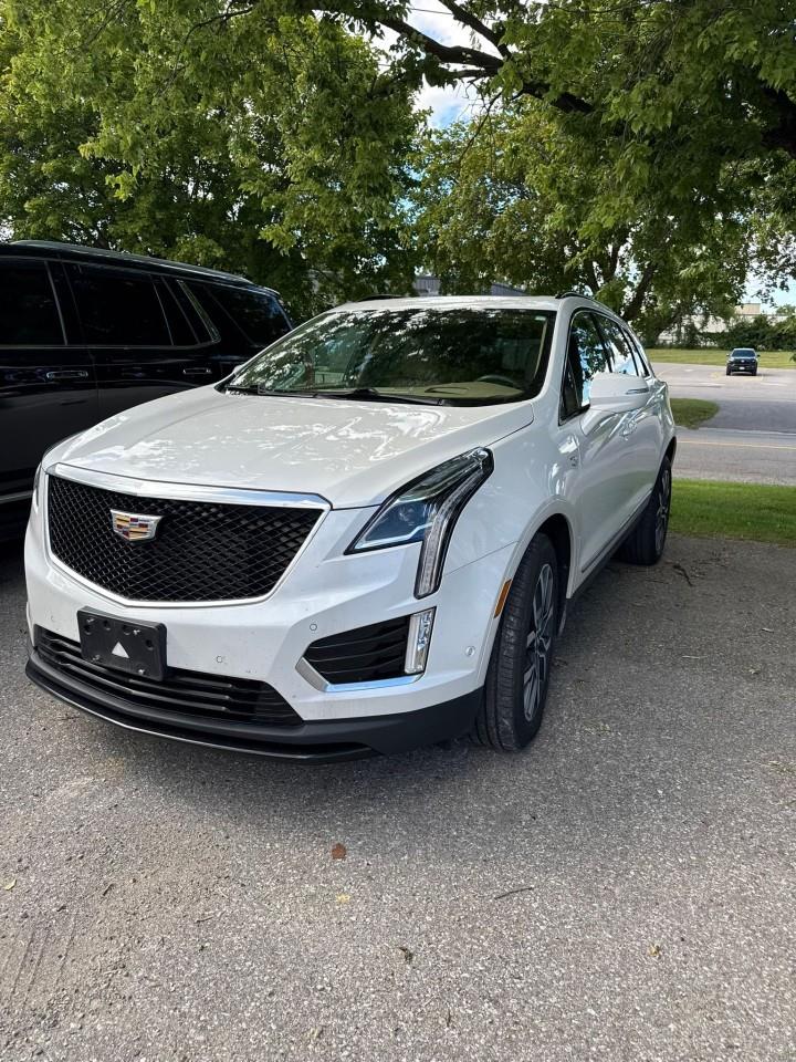used 2021 Cadillac XT5 car, priced at $29,859