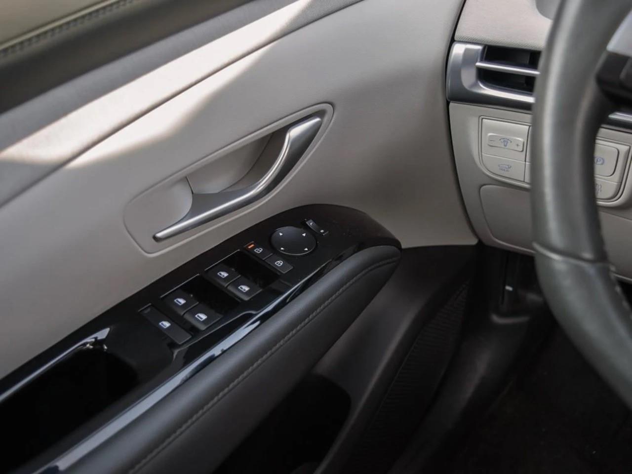 used 2022 Hyundai Tucson Hybrid car, priced at $30,597