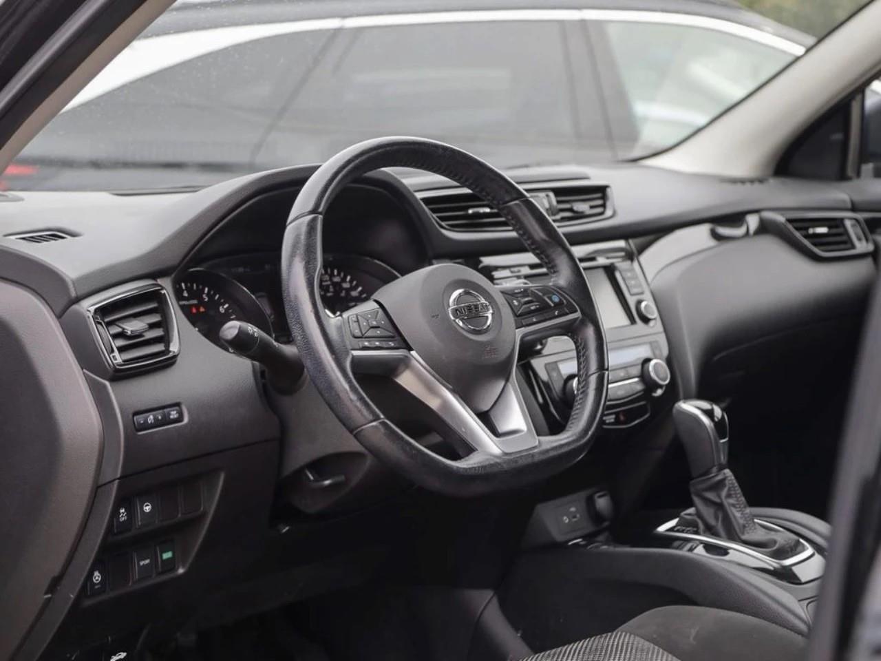 used 2020 Nissan Qashqai car