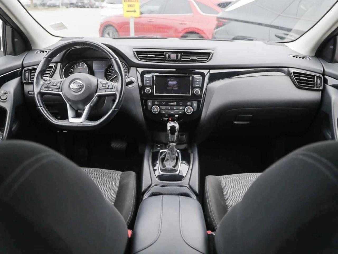 used 2020 Nissan Qashqai car