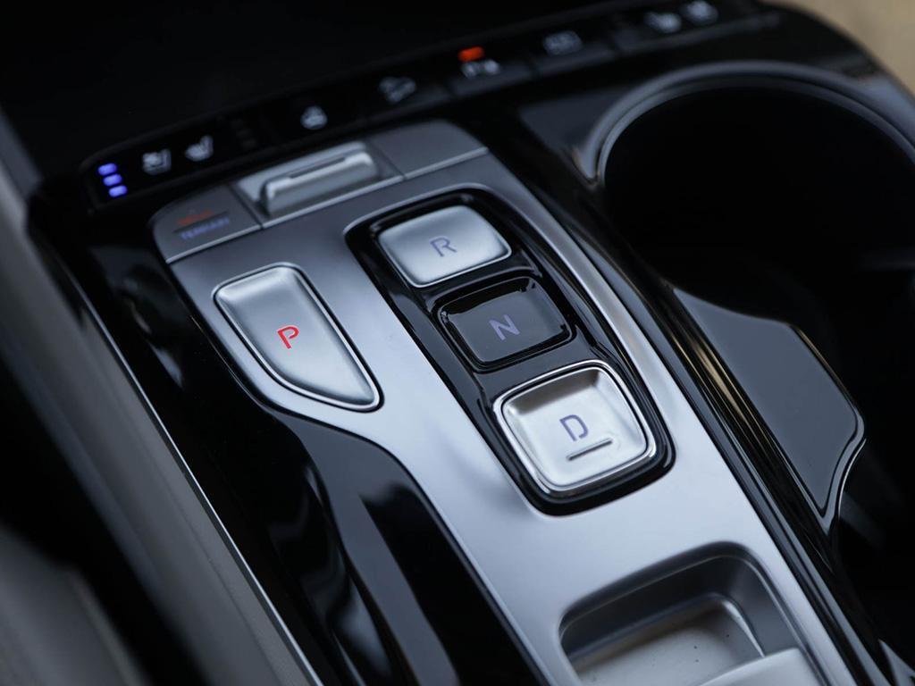 used 2022 Hyundai Tucson Hybrid car, priced at $30,597