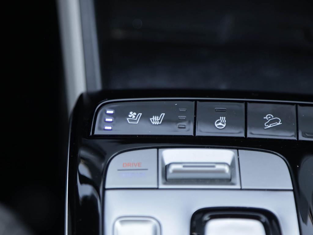used 2022 Hyundai Tucson Hybrid car, priced at $30,597