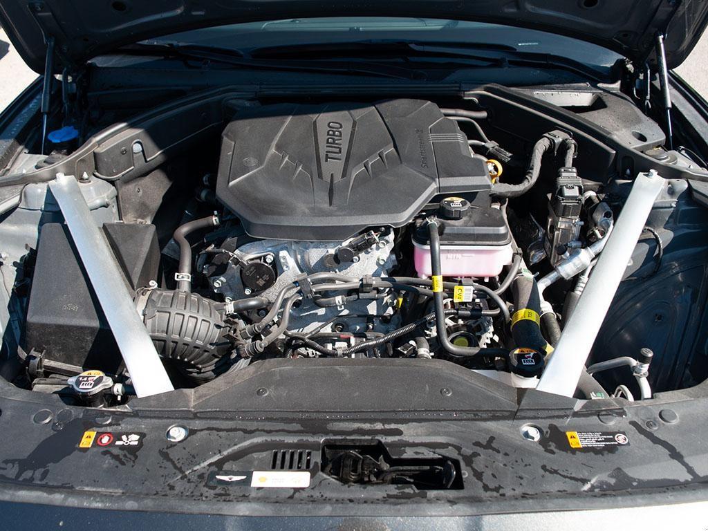 used 2025 Genesis G70 car