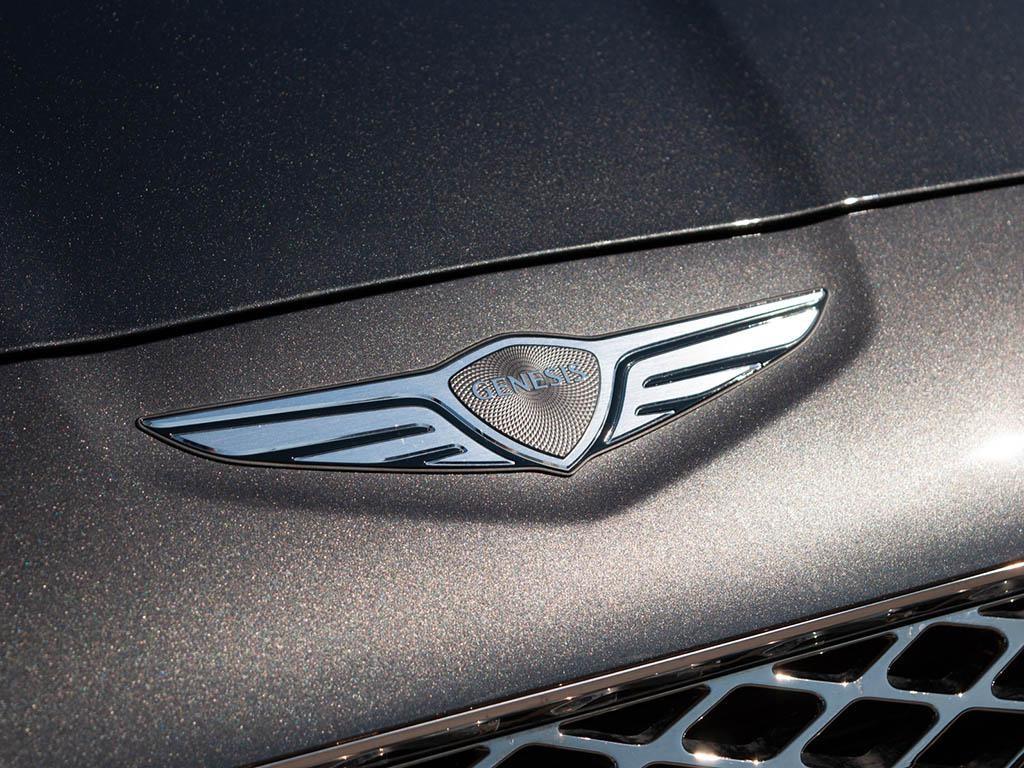 used 2025 Genesis G70 car
