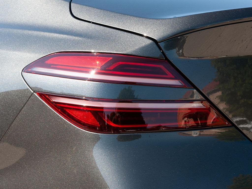 used 2025 Genesis G70 car