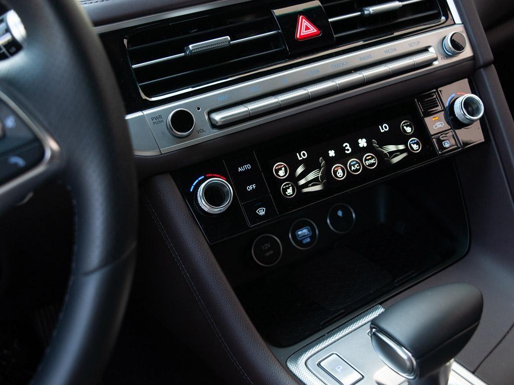 used 2025 Genesis G70 car