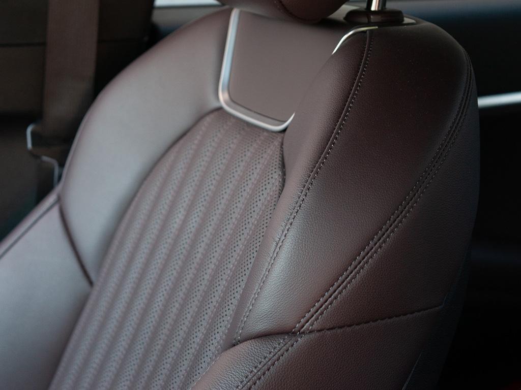 used 2025 Genesis G70 car