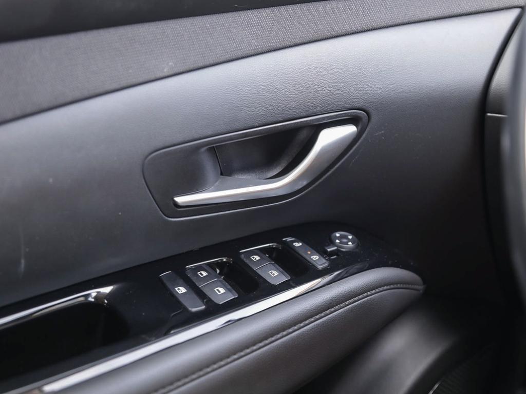 used 2024 Hyundai Tucson Hybrid car