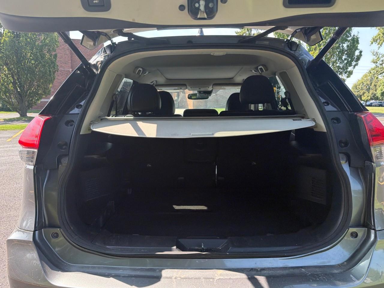 used 2017 Nissan Rogue car