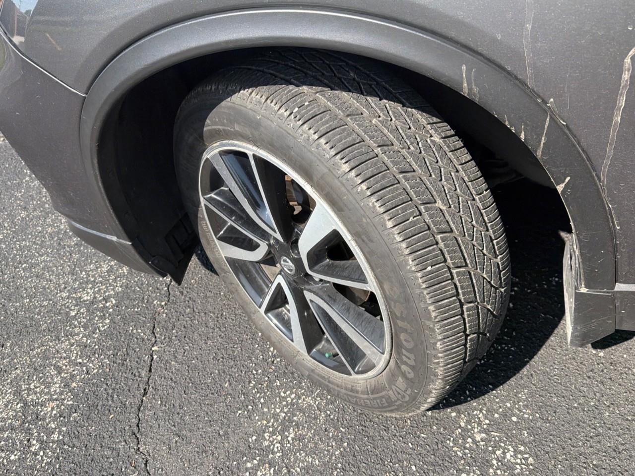 used 2017 Nissan Rogue car