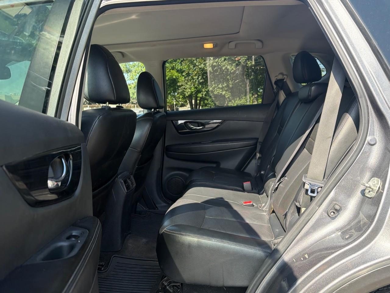 used 2017 Nissan Rogue car