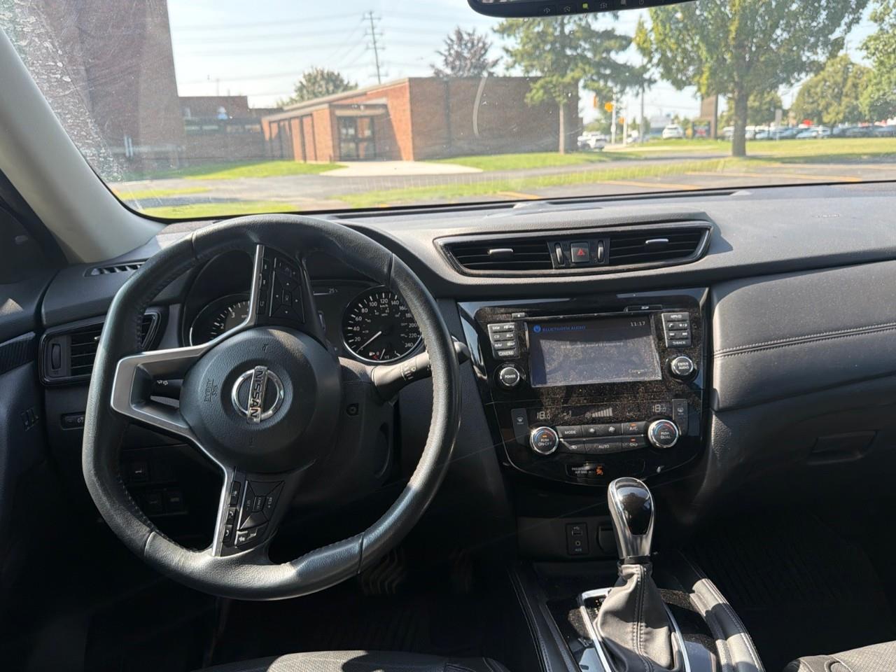 used 2017 Nissan Rogue car
