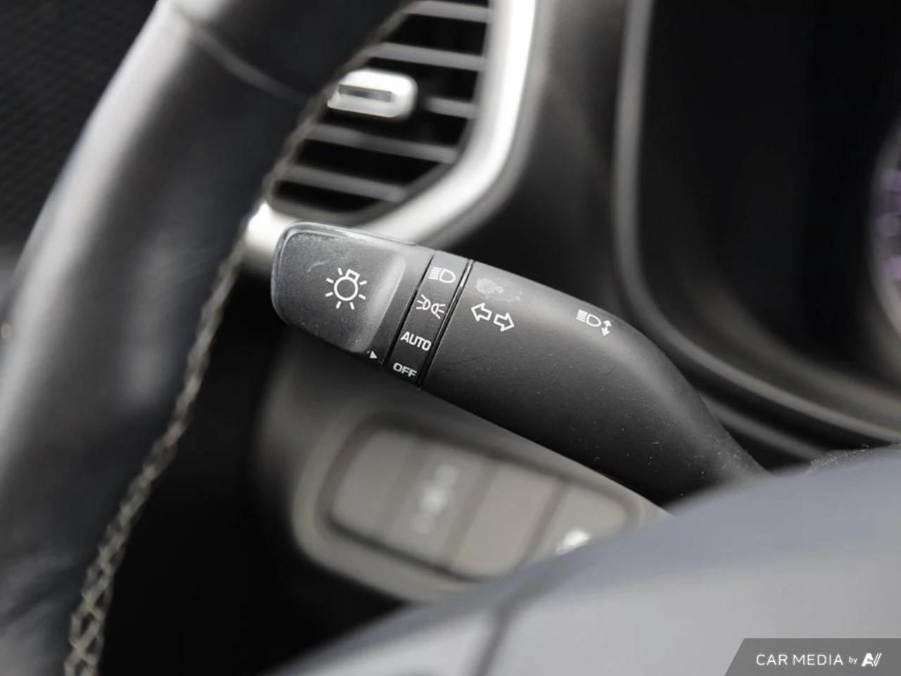 used 2023 Hyundai Venue car