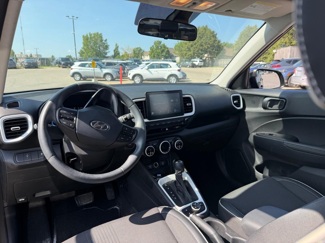used 2023 Hyundai Venue car