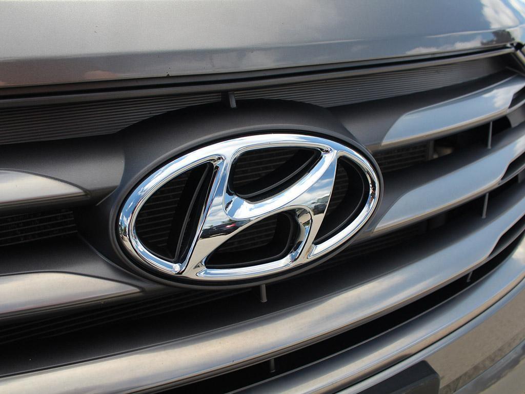 used 2017 Hyundai Santa Fe Sport car, priced at $19,697