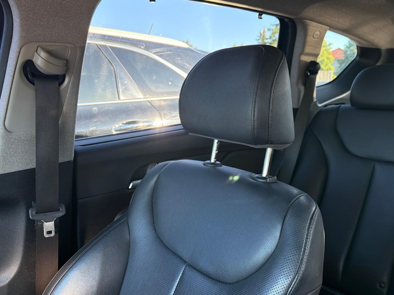 used 2019 Hyundai Santa Fe car, priced at $20,697