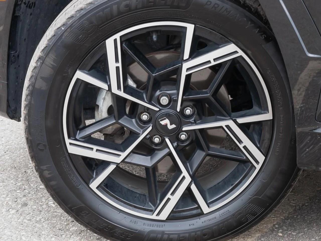 used 2025 Hyundai Tucson Hybrid car, priced at $42,697