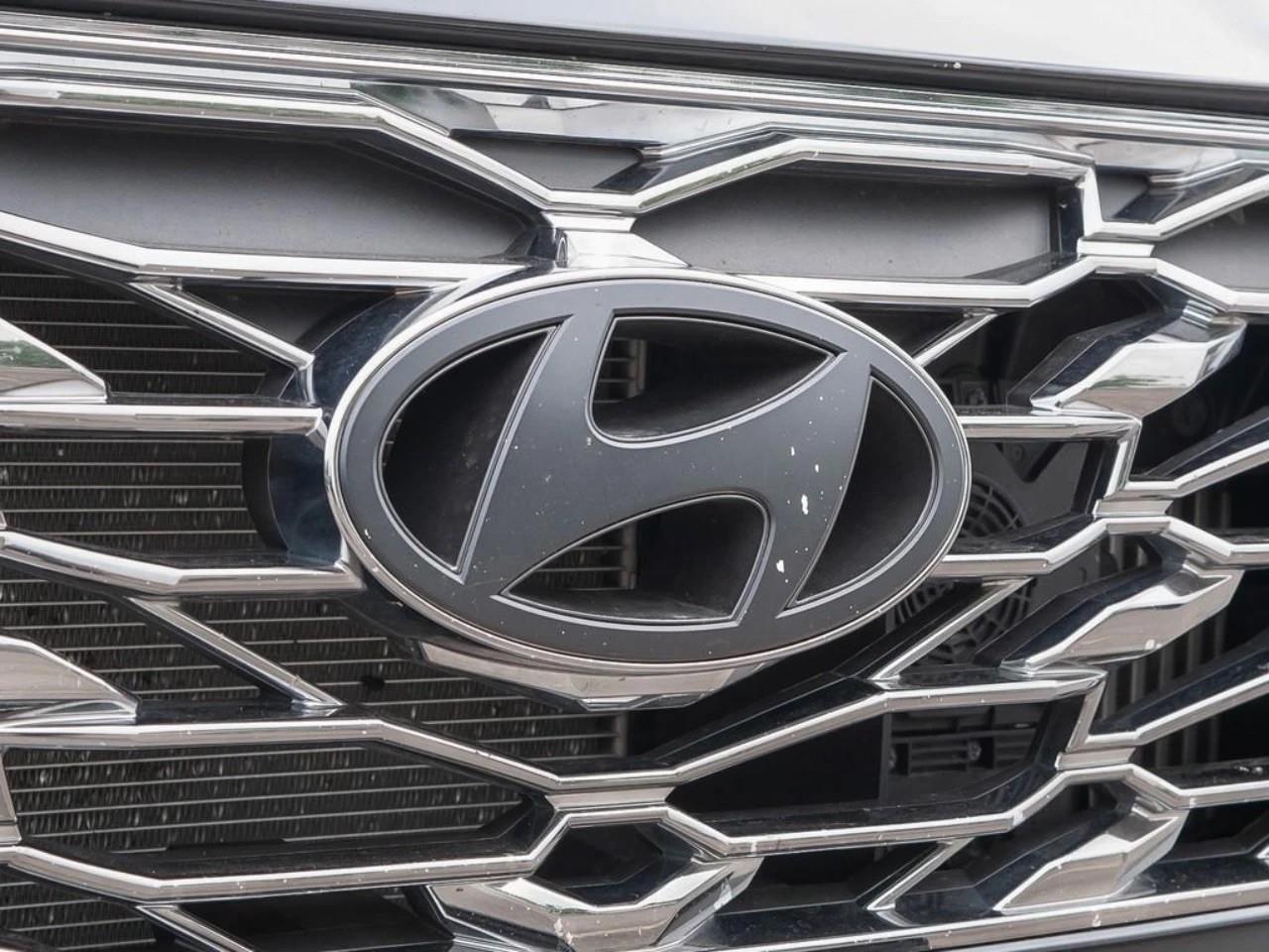 used 2025 Hyundai Tucson Hybrid car, priced at $42,697