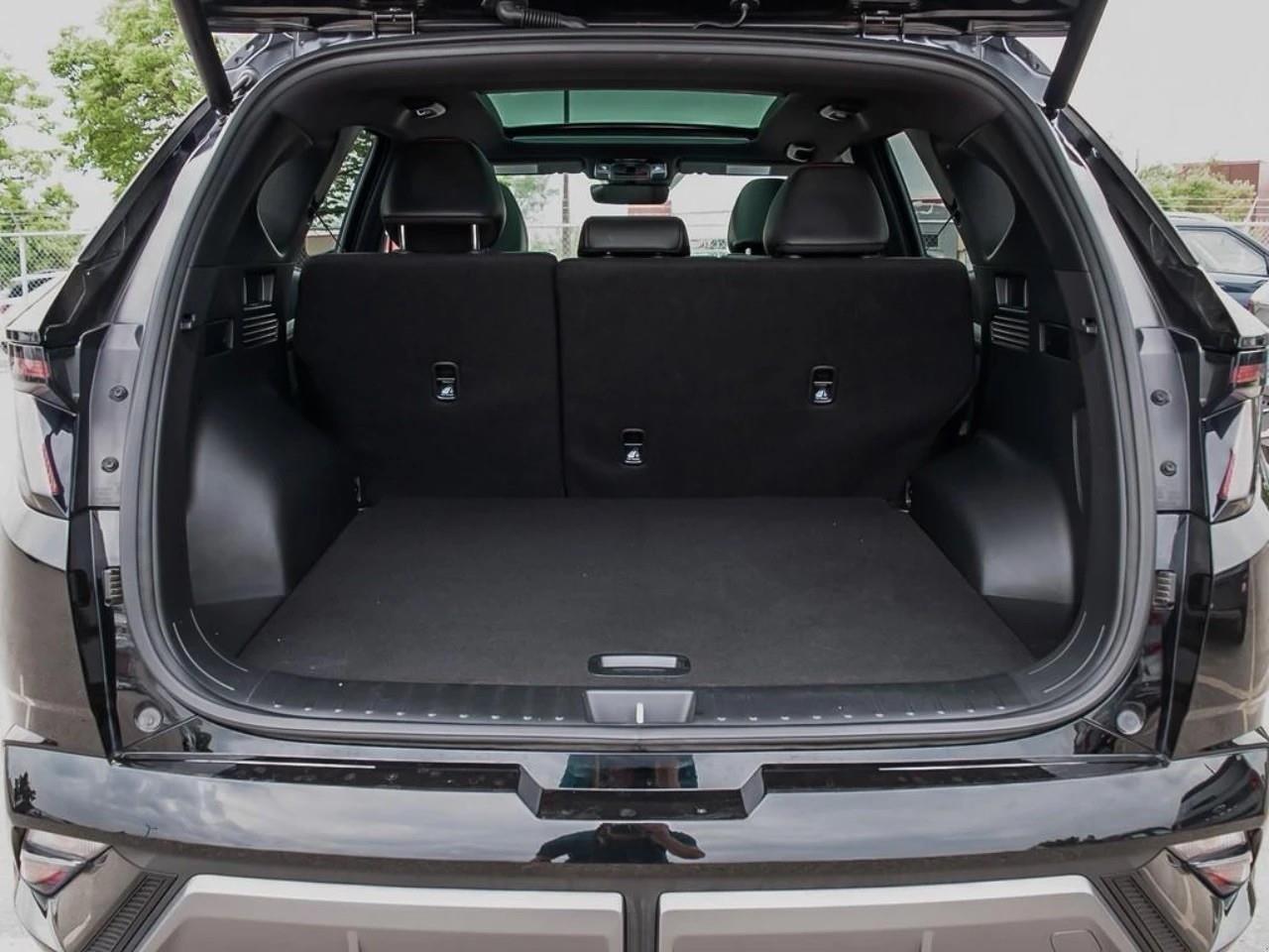 used 2025 Hyundai Tucson Hybrid car, priced at $42,697